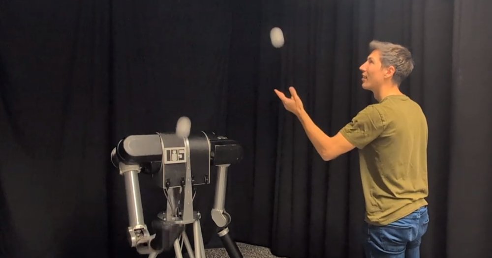 Catch, Throw, Repeat: Planning for Human-Robot Partner Juggling Figure 1