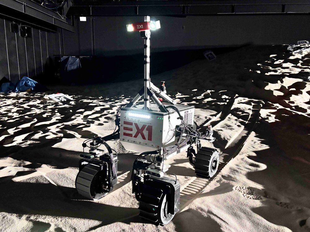 Path-Following Control and Terramechanics Analysis for Planetary Rovers Under Wheel-to-Wheel Traction Asymmetry Figure 1