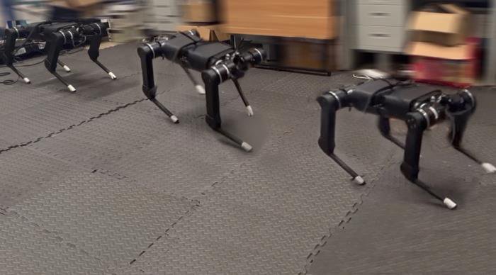 GenLoco: Generalized Locomotion Controllers for Quadrupedal Robots Figure 1
